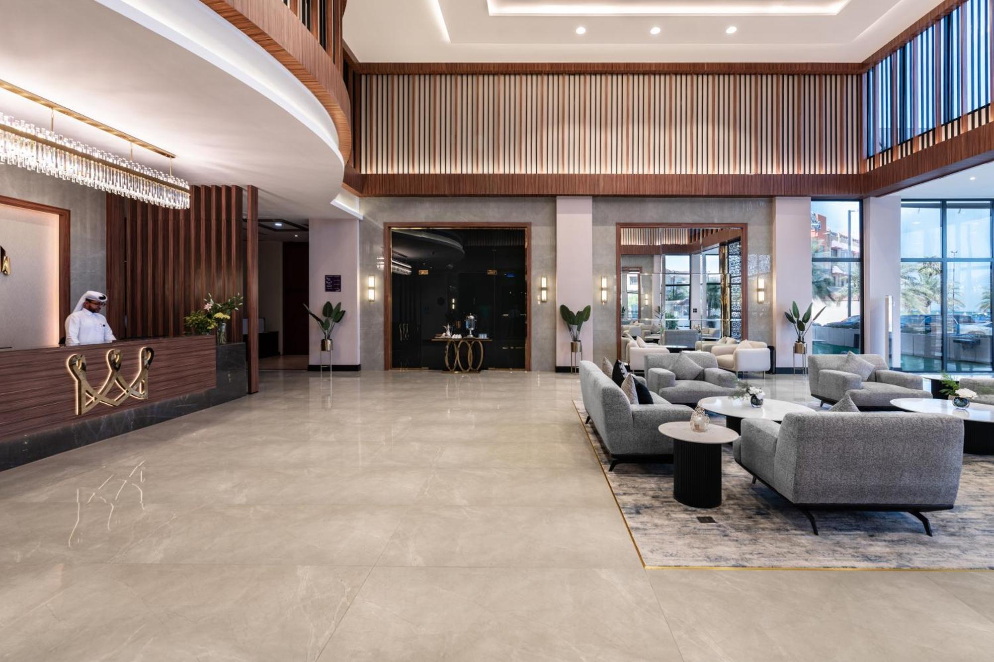 Warwick Al Jubail Hotel Buitenkant foto